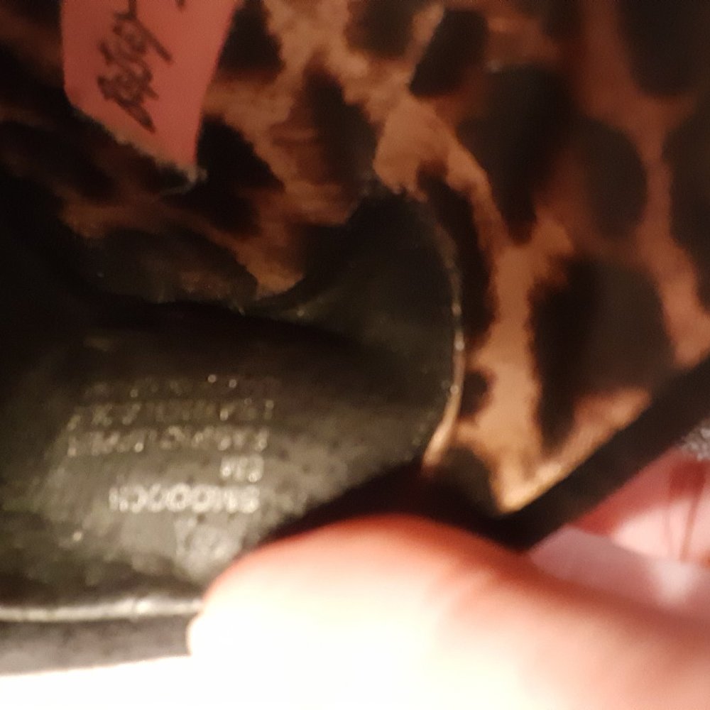 Betsey Johnson Beaded Black Ballarina Slipper w/Red Lips & Cheetah Lining Size 8 - Picture 4 of 10